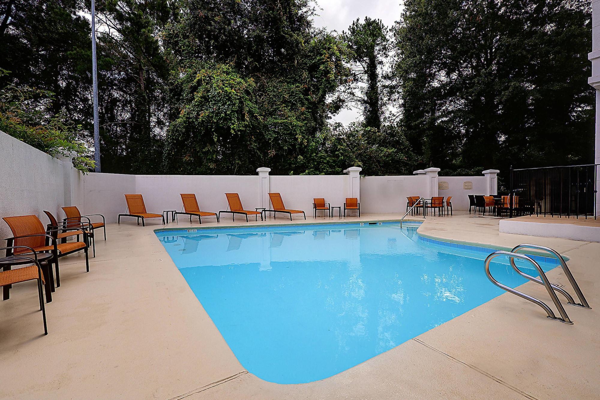 Hotel Courtyard Crabtree Valley 3*